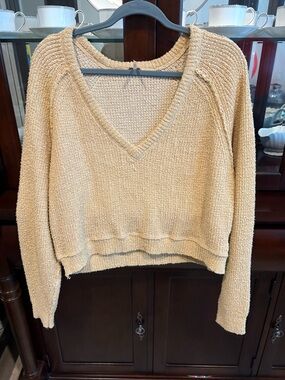 Free People Beige V-Neck Cropped Pullover Sweater